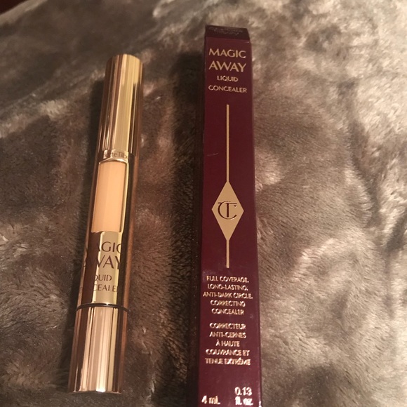 Charlotte Tilbury magic concealer 10 tan - Picture 2 of 2